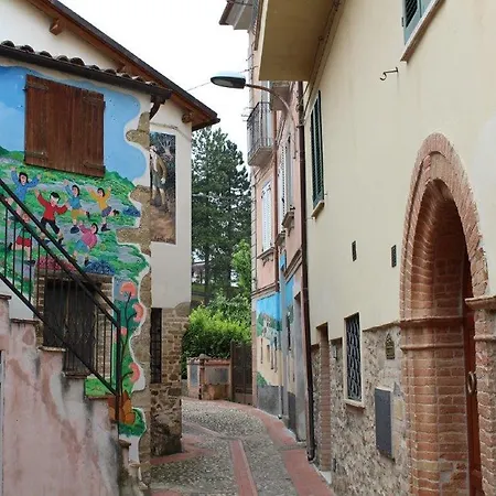 مزرعة للإقامة Agriturismo I Murales *